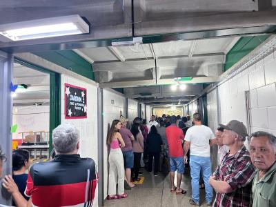 VotaÃ§Ã£o na Escola Florindo Pellizzari (Caic), em Laranjeiras do Sul segue normal neste domingo (06/10)